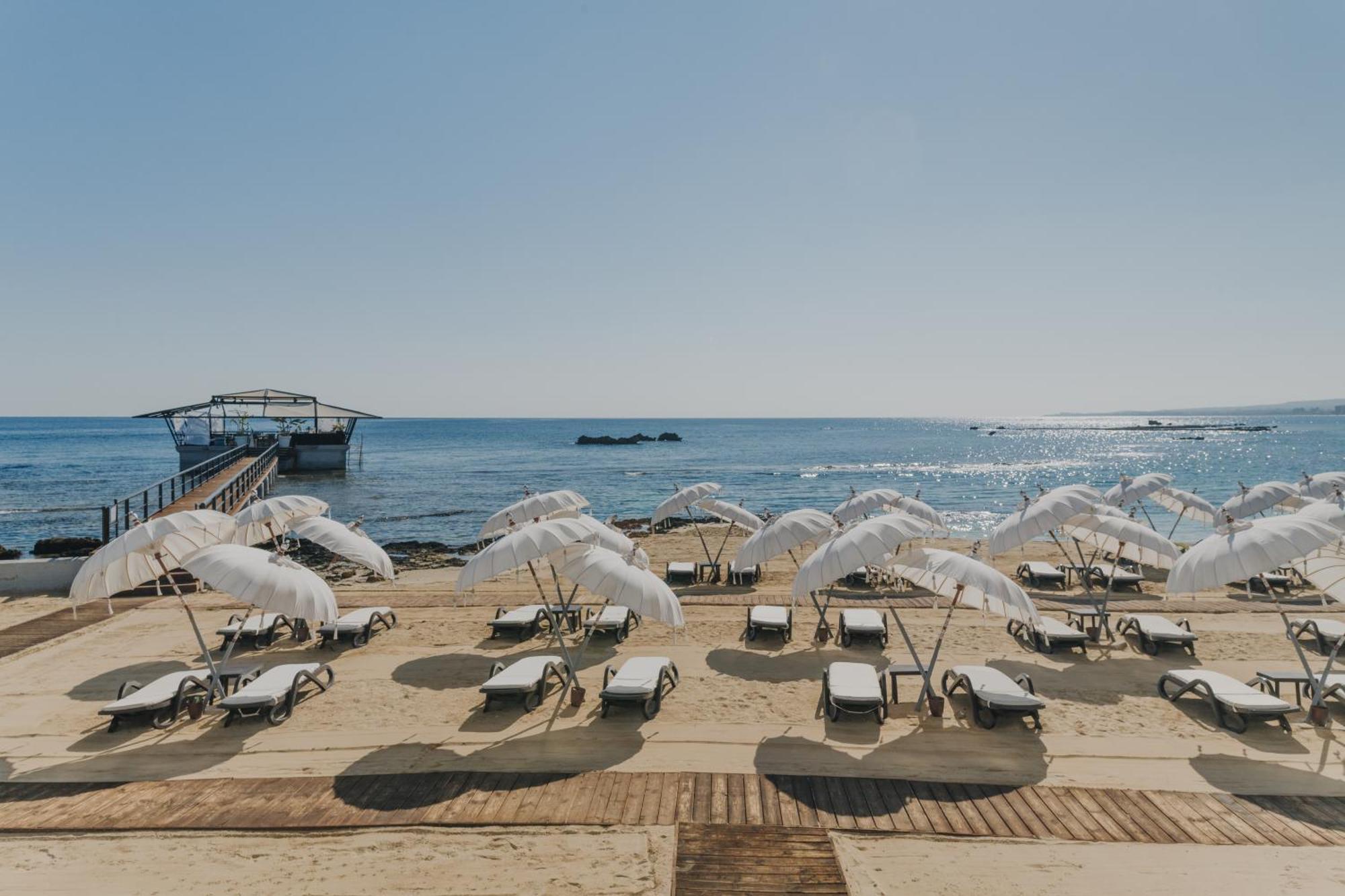 Arkin Palm Beach Hotel Famagusta  Bagian luar foto